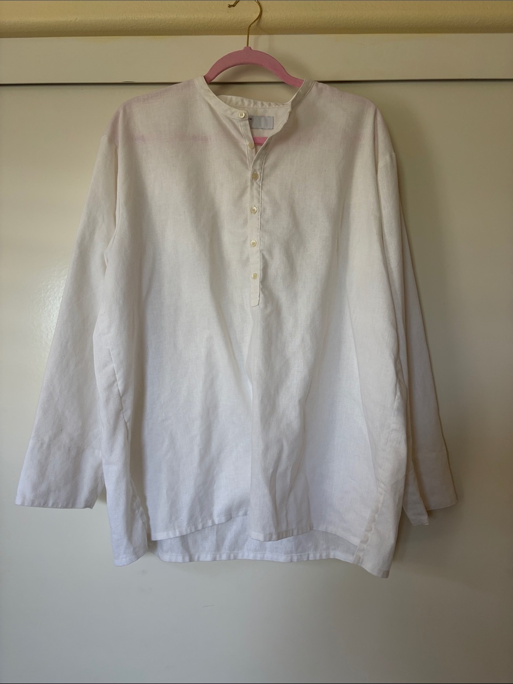 Men's White Long-Sleeve Henley Shirt